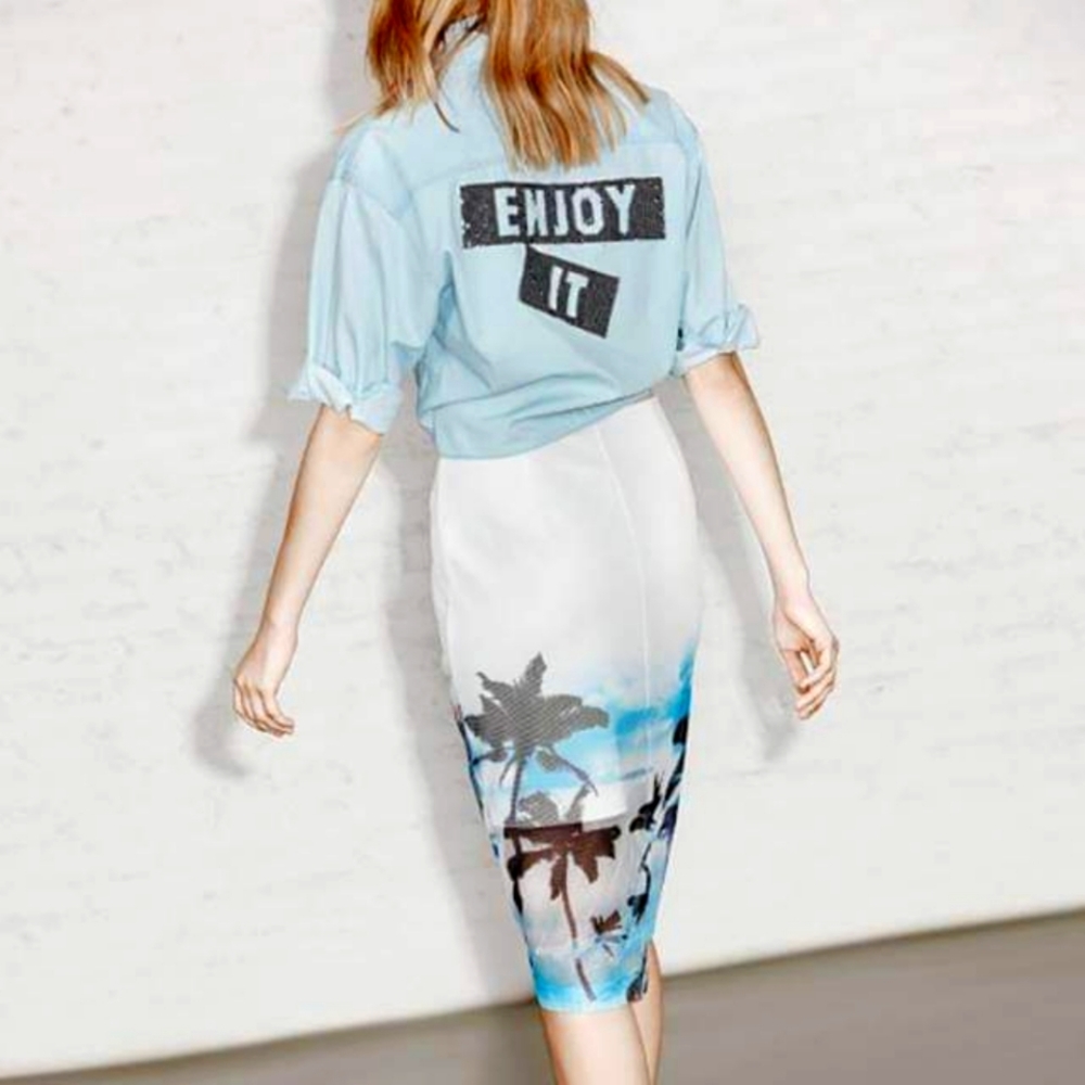 MO&Co. Enjoy it Shirt in Large